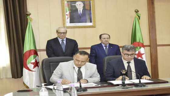 توقيع اتفاقية خدمة الدفع الإلكتروني مع بريد الجزائر: